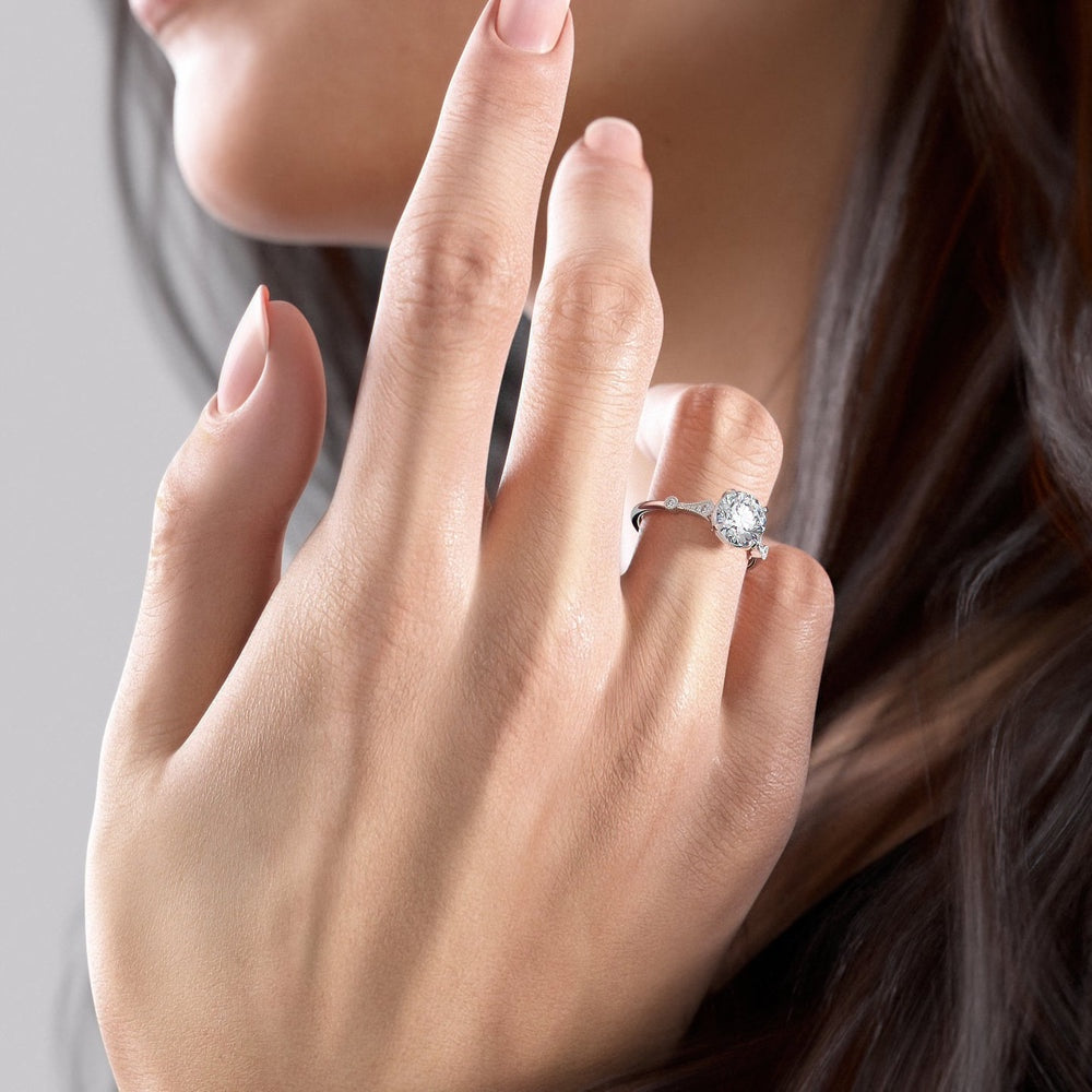 FLM022